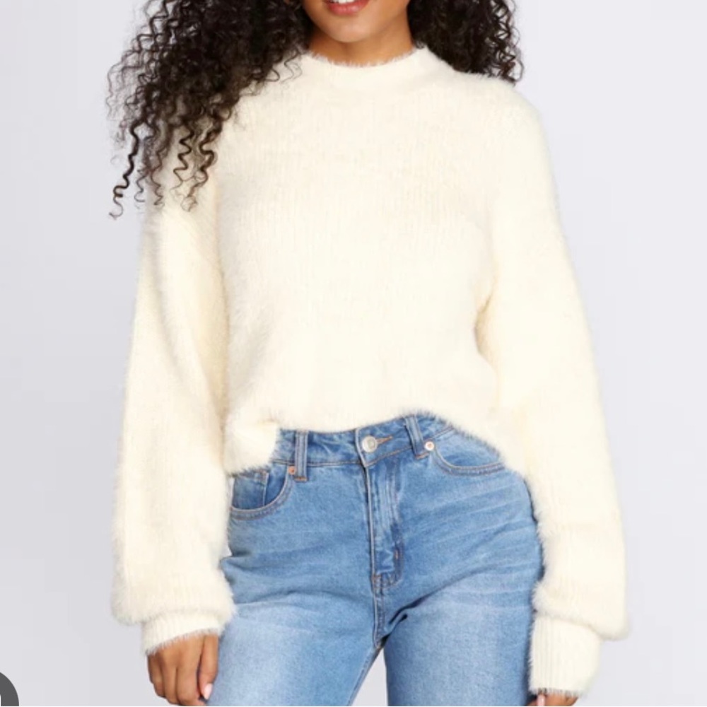 NWT Windsor Fluffy Plush White Sweater For Women-Warm and  Magical Look I M